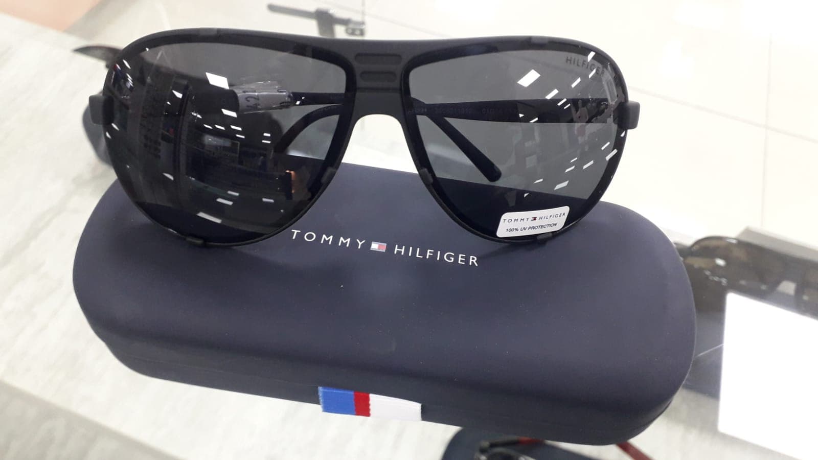 Anúncio: Óculos Tommy Hilfiger Masculino Draco OM521 Matte Rubberize – 66396449-000-874-STD