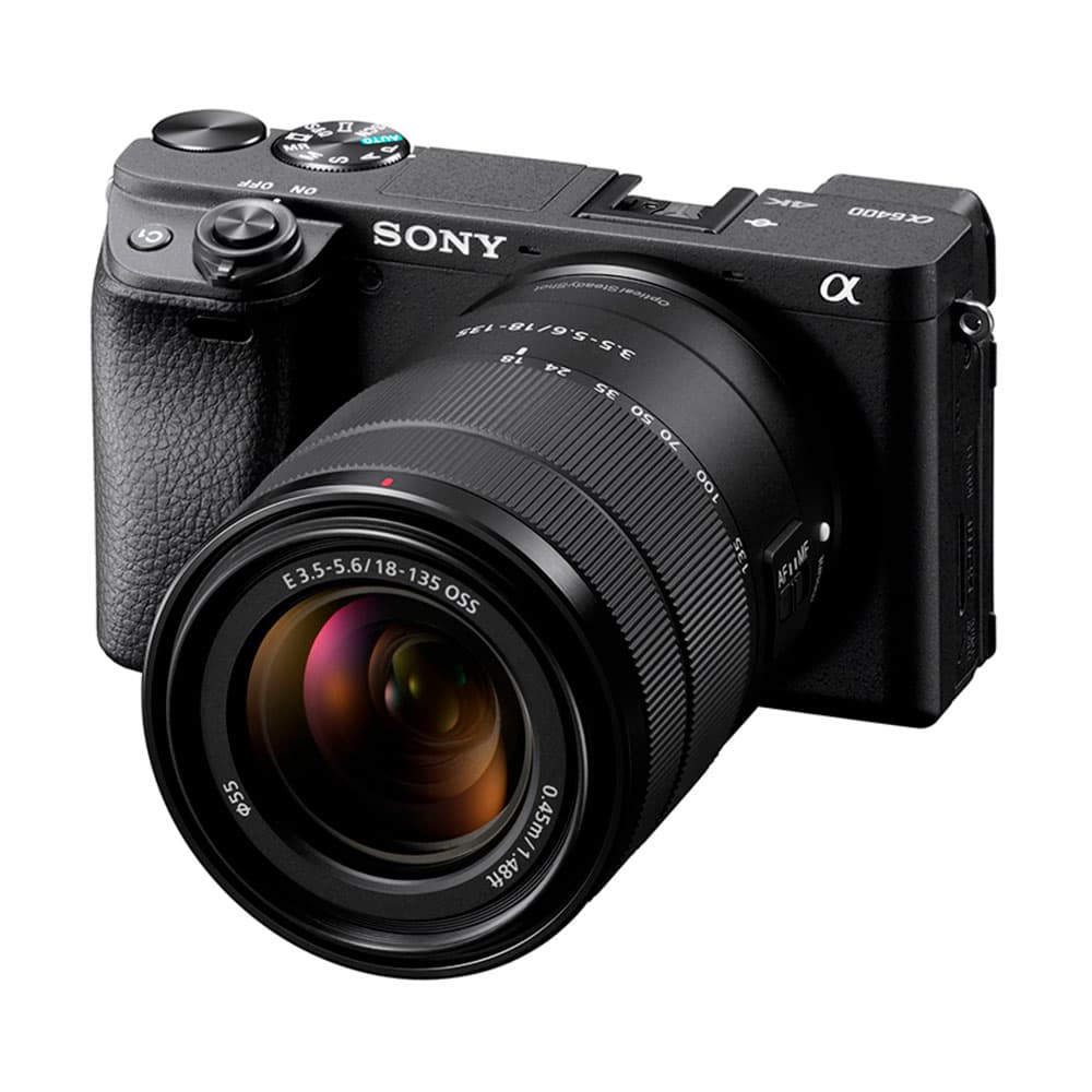Cámara Sony A6400 Kit 18-135MM