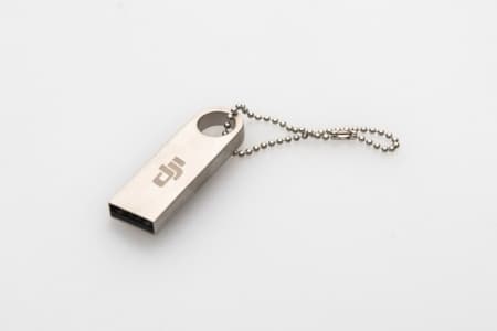 Pen Drive Dji 8 GB Metal