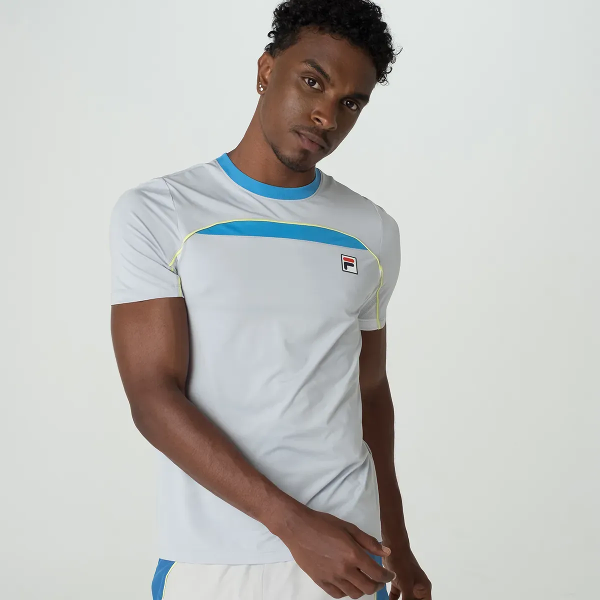 Camiseta Fila Backspin S. F11TN00567-3579 (t)xl Cinza/azul/amarelo Neon Tam. Xl