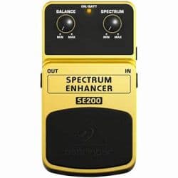 Pedal Behringer Se200